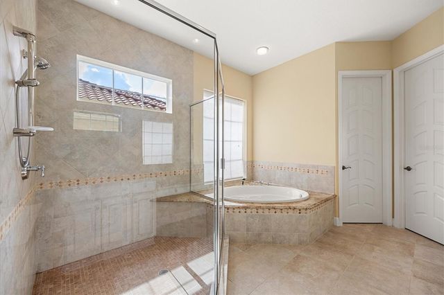 7203 CHATSWORTH COURT, University Park, FL 34201