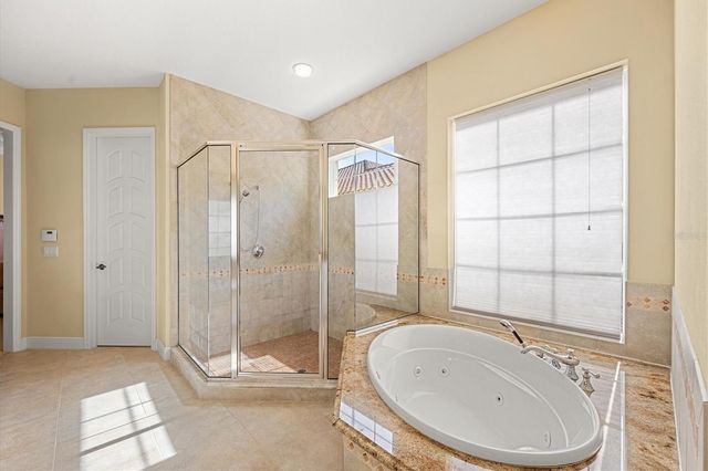 7203 CHATSWORTH COURT, University Park, FL 34201