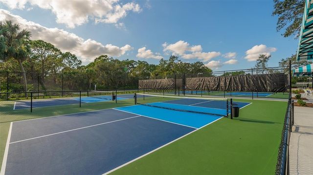 7203 CHATSWORTH COURT, University Park, FL 34201