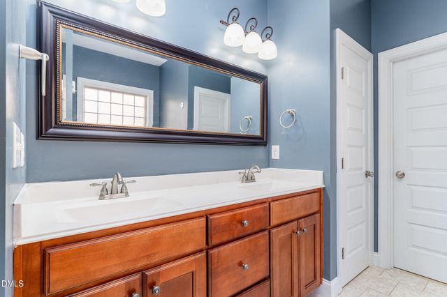 110 Lexington Avenue, Zebulon, NC 27597