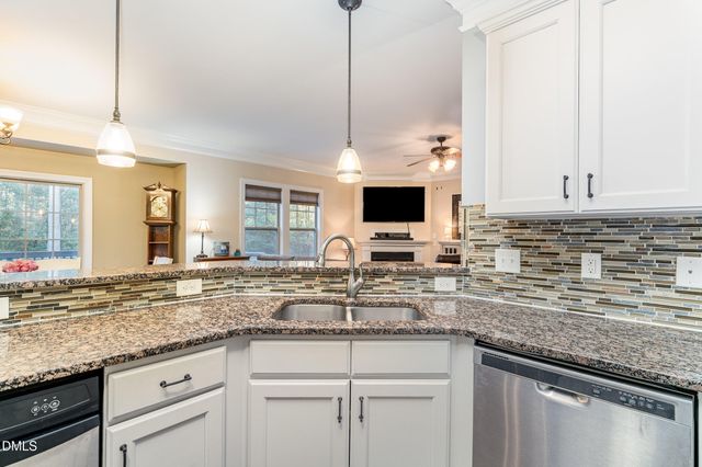 110 Lexington Avenue, Zebulon, NC 27597