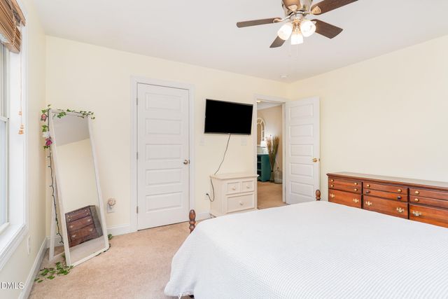 110 Lexington Avenue, Zebulon, NC 27597