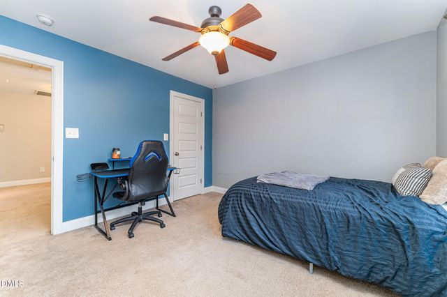 110 Lexington Avenue, Zebulon, NC 27597