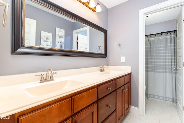 110 Lexington Avenue, Zebulon, NC 27597