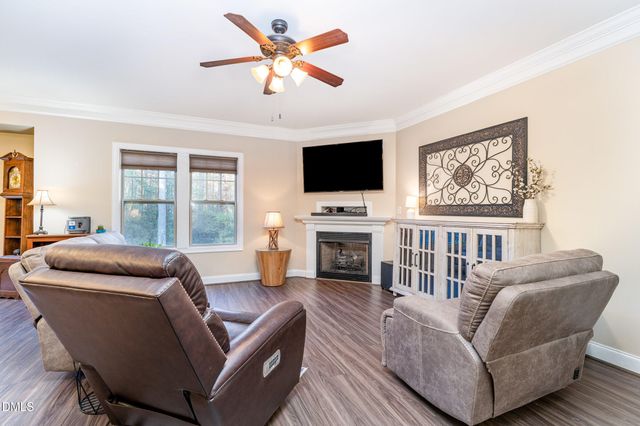 110 Lexington Avenue, Zebulon, NC 27597