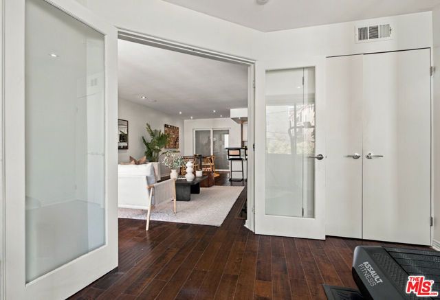 1215 N Olive Drive 306, West Hollywood, CA 90069