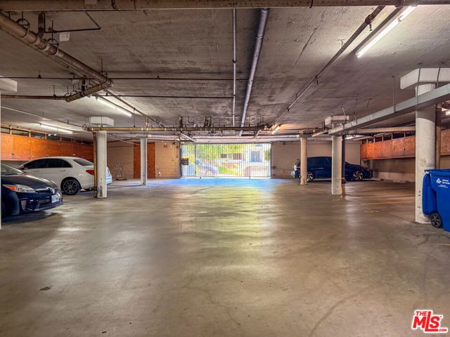 1215 N Olive Drive 306, West Hollywood, CA 90069