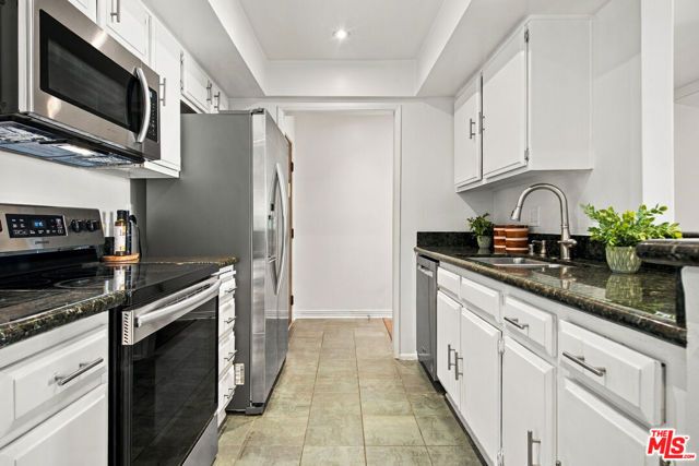 1215 N Olive Drive 306, West Hollywood, CA 90069