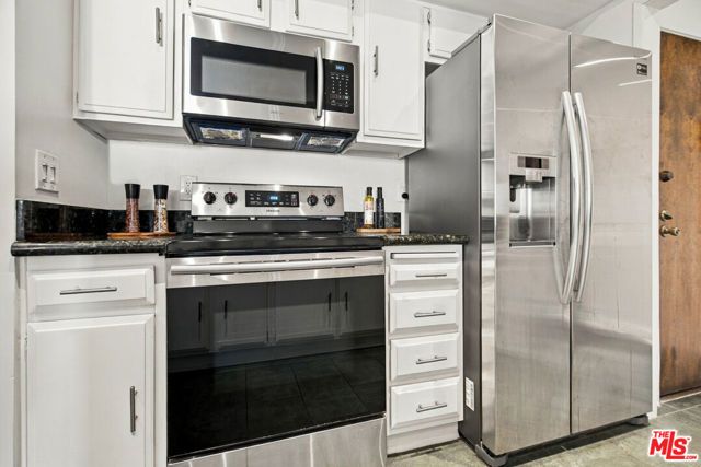 1215 N Olive Drive 306, West Hollywood, CA 90069