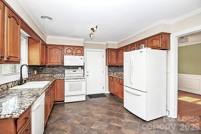 121 Marshdale Avenue SW, Concord, NC 28025