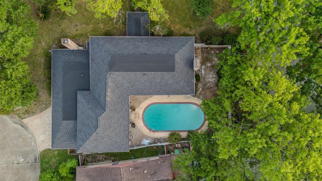 6903 Vinewood Circle, Houston, TX 77088