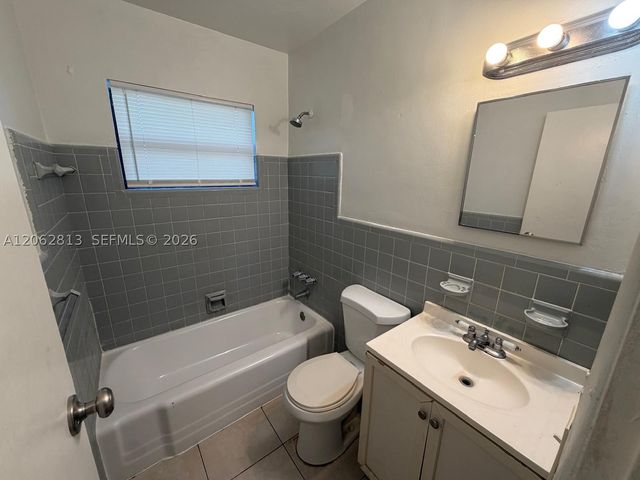 812 NW 4th Ave 2, Fort Lauderdale, FL 33311