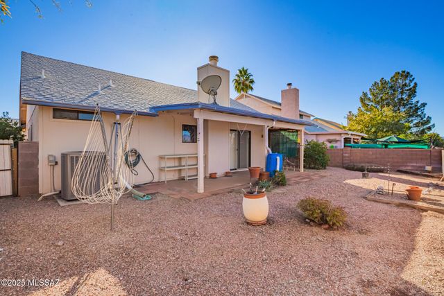 10245 E Essex Village Drive, Tucson, AZ 85748