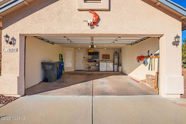 10245 E Essex Village Drive, Tucson, AZ 85748