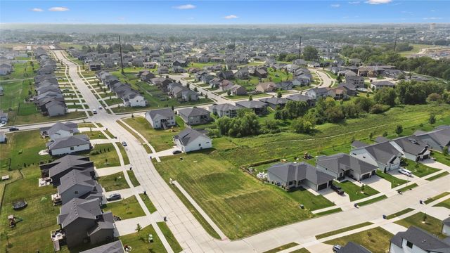 5610 147th Street, Urbandale, IA 50323