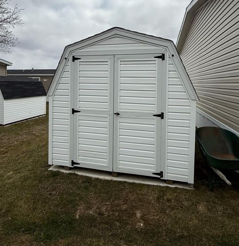 1097 Peachtree Court, Union Twp, MI 48858