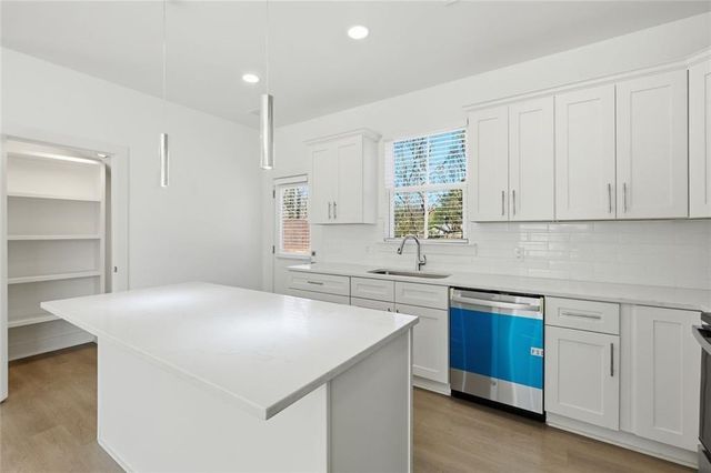 350 Tidwell Circle, Alpharetta, GA 30004