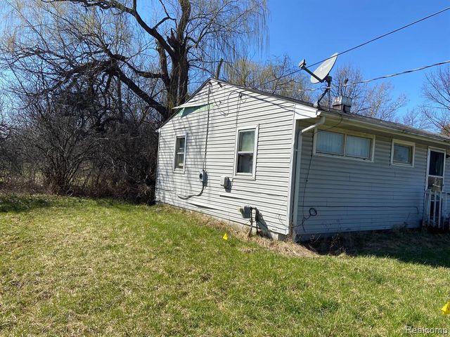 5401 Detroit Street, Flint, MI 48505