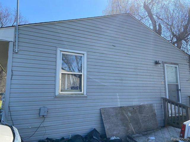 5401 Detroit Street, Flint, MI 48505