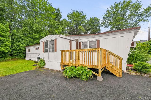 327 Currycross Road, New Windsor, NY 12553