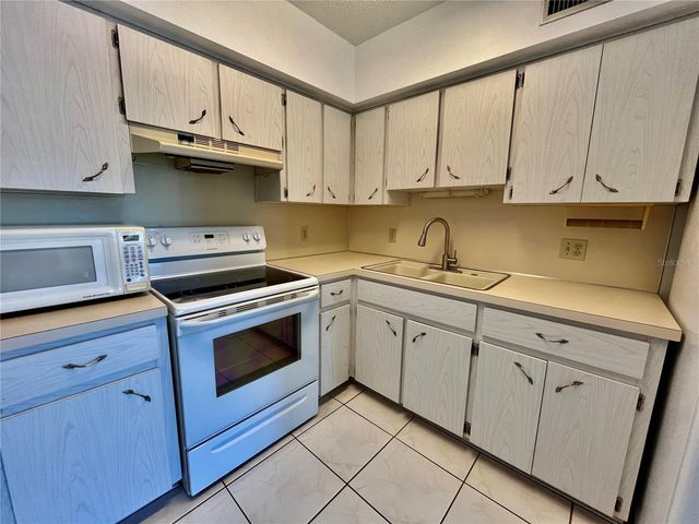 2253 NORWEGIAN DRIVE 33, Clearwater, FL 33763