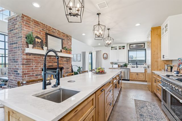 23960 E 710 Road, Wagoner, OK 74467