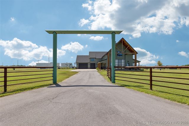 23960 E 710 Road, Wagoner, OK 74467