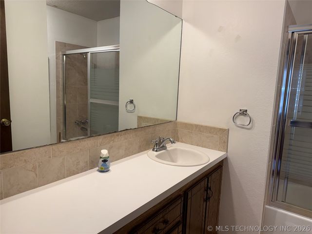 500 E Tennessee Avenue, Mcalester, OK 74501