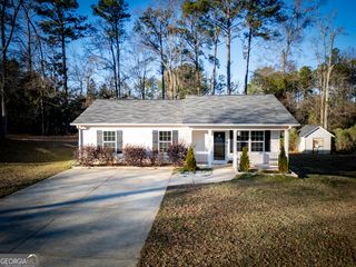 889 Green Valley Drive NW, Conyers, GA 30012