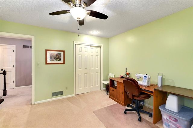 2508 NW Bent Tree Circle, Lee's Summit, MO 64081