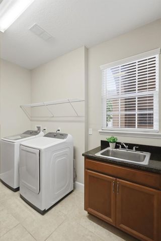 1022 VICTORIA HILLS DRIVE S, Deland, FL 32724