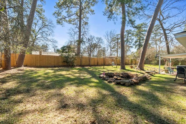 111 Circle Drive, Cleveland, TX 77327