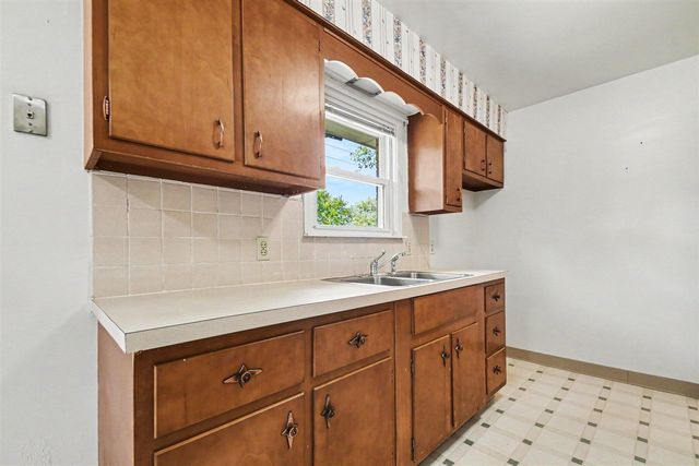 260 Brownway, Benton Harbor, MI 49022