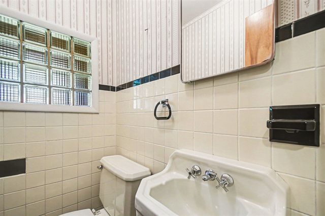 260 Brownway, Benton Harbor, MI 49022