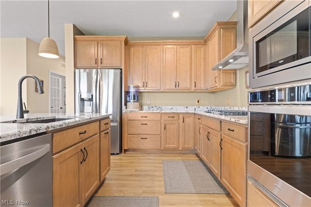 23628 St Andrews Drive, Columbia Station, OH 44028
