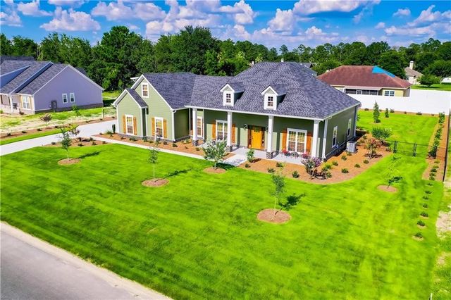 627 Saddle Circle, Waycross, GA 31503