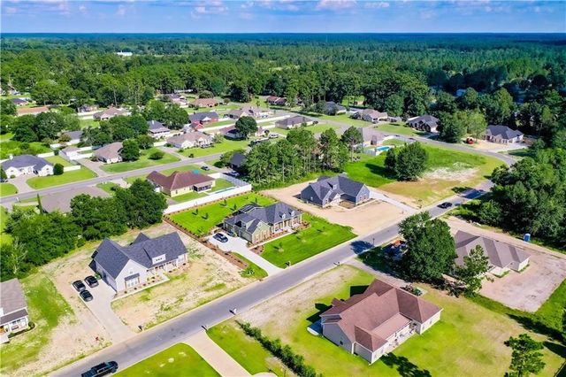 627 Saddle Circle, Waycross, GA 31503