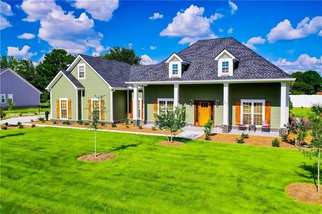 627 Saddle Circle, Waycross, GA 31503