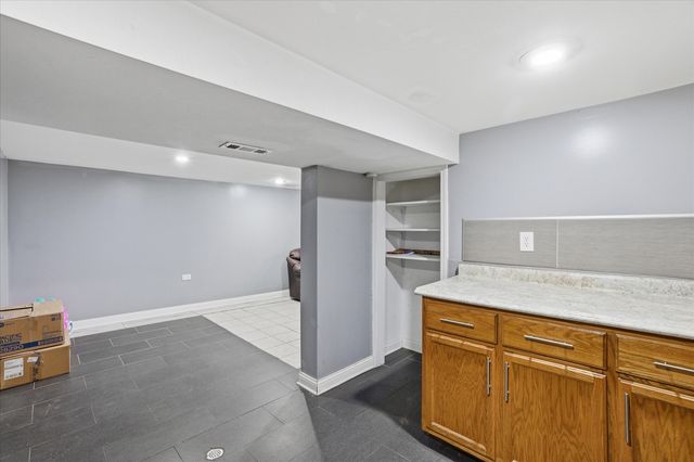 3136 S 54th Avenue, Cicero, IL 60804