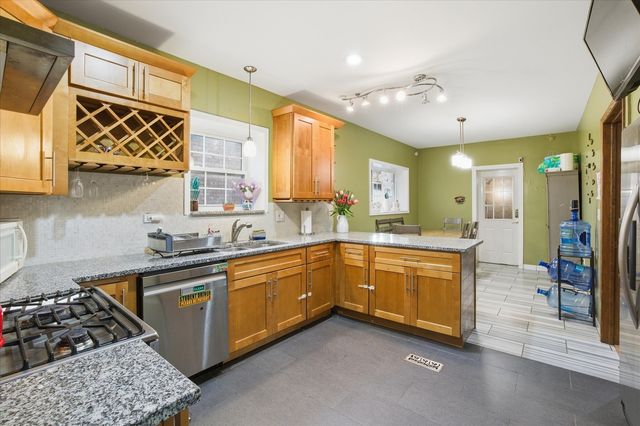 3136 S 54th Avenue, Cicero, IL 60804