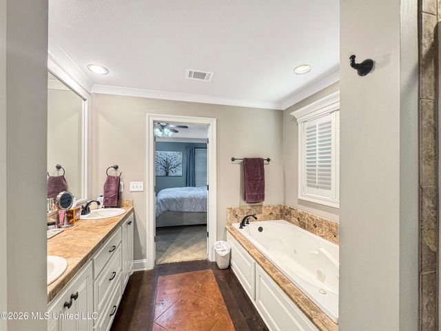 889 Willow Grande Circle, Brandon, MS 39047
