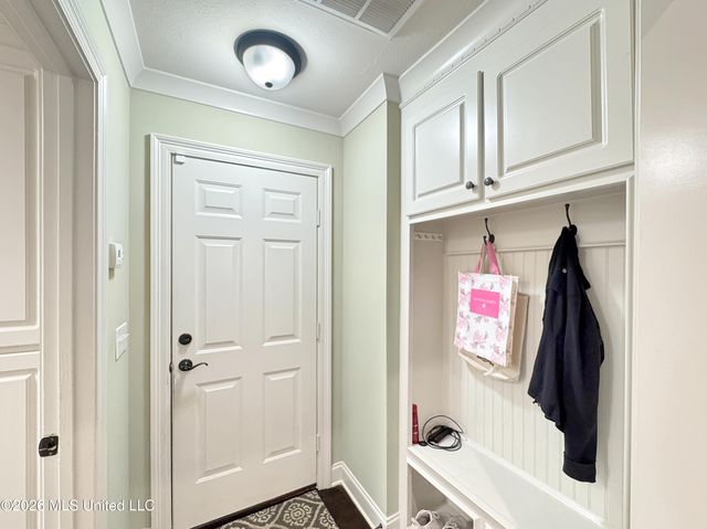 889 Willow Grande Circle, Brandon, MS 39047