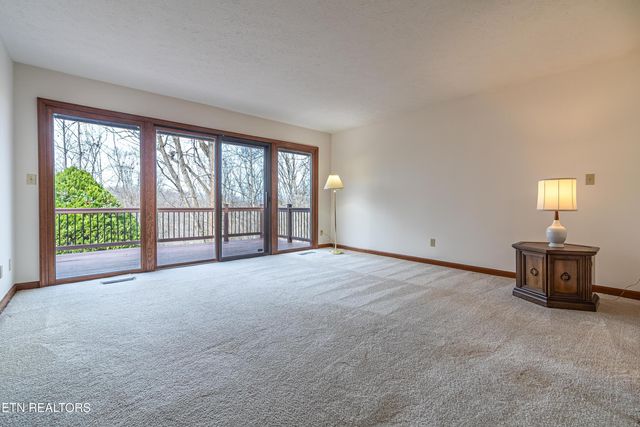 1005 Tuskegee Drive, Oak Ridge, TN 37830