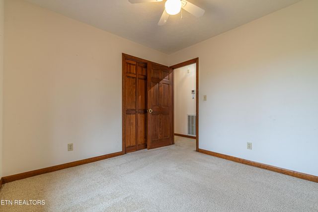 1005 Tuskegee Drive, Oak Ridge, TN 37830