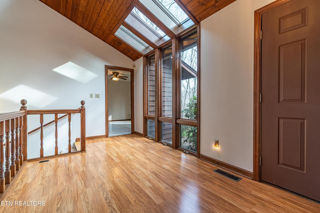 1005 Tuskegee Drive, Oak Ridge, TN 37830