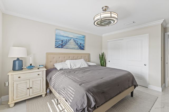 125 Seashore Drive, Jupiter, FL 33477