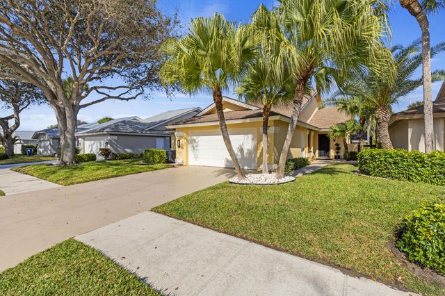125 Seashore Drive, Jupiter, FL 33477