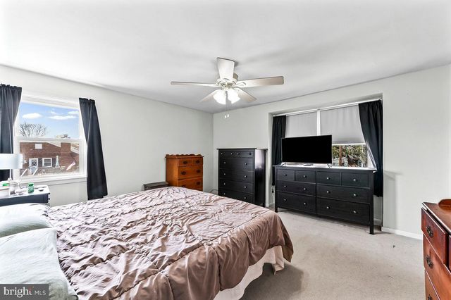 1016 7TH AVE, Folsom, PA 19033