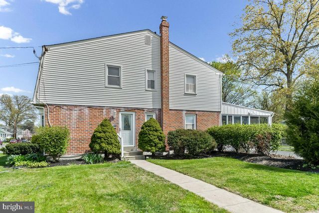 1016 7TH AVE, Folsom, PA 19033