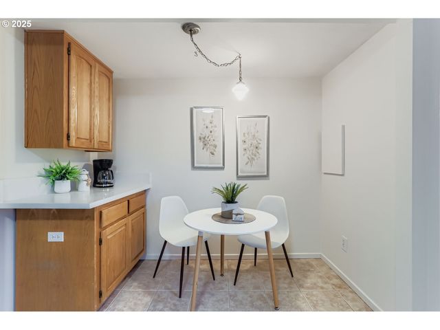 12920 Sw DOUGLAS St, Portland, OR 97225